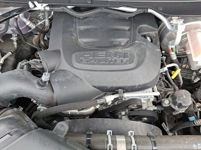 Used 2024 RAM 2500 Tradesman w/ Chrome Appearance Group image 27