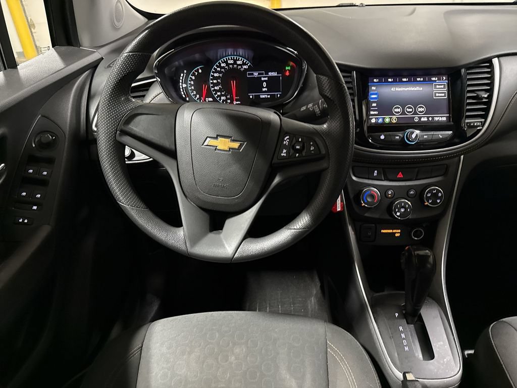 Used 2021 Chevrolet Trax LS FWD image 11