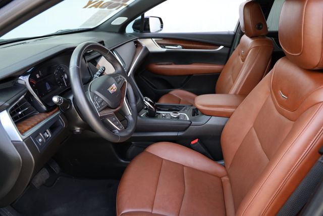 Certified 2024 Cadillac XT5 Premium Luxury FWD image 12