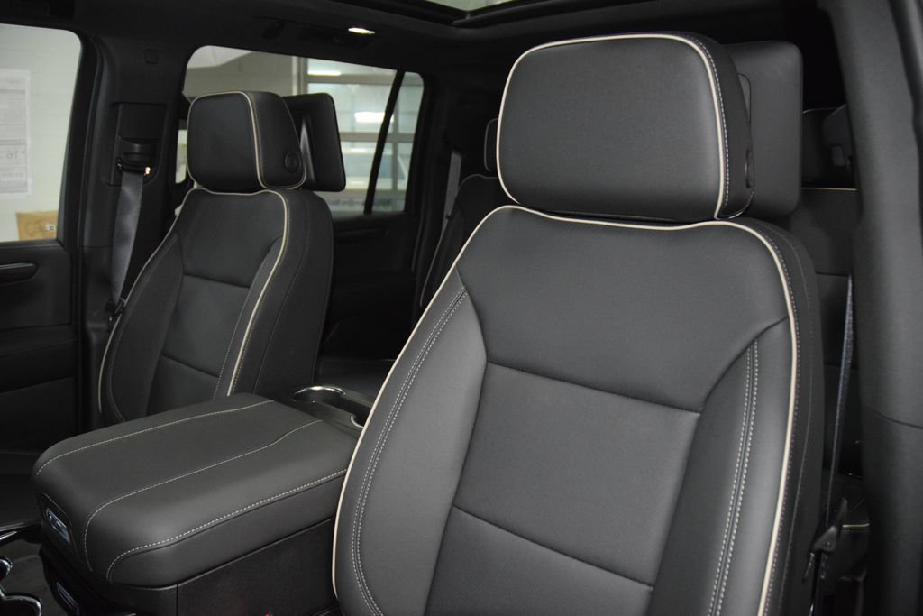 New 2026 Chevrolet Suburban Premier AWD/4WD image 42
