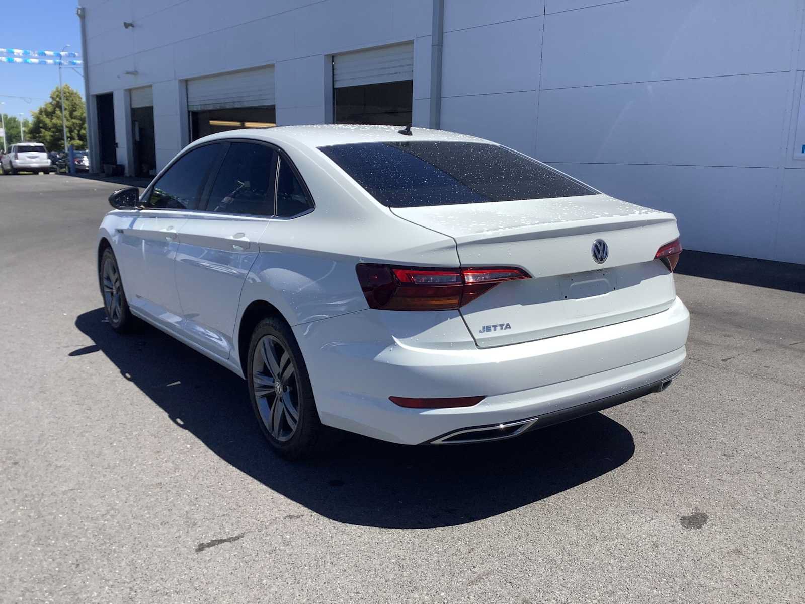 Used 2019 Volkswagen Jetta R-Line FWD image 3