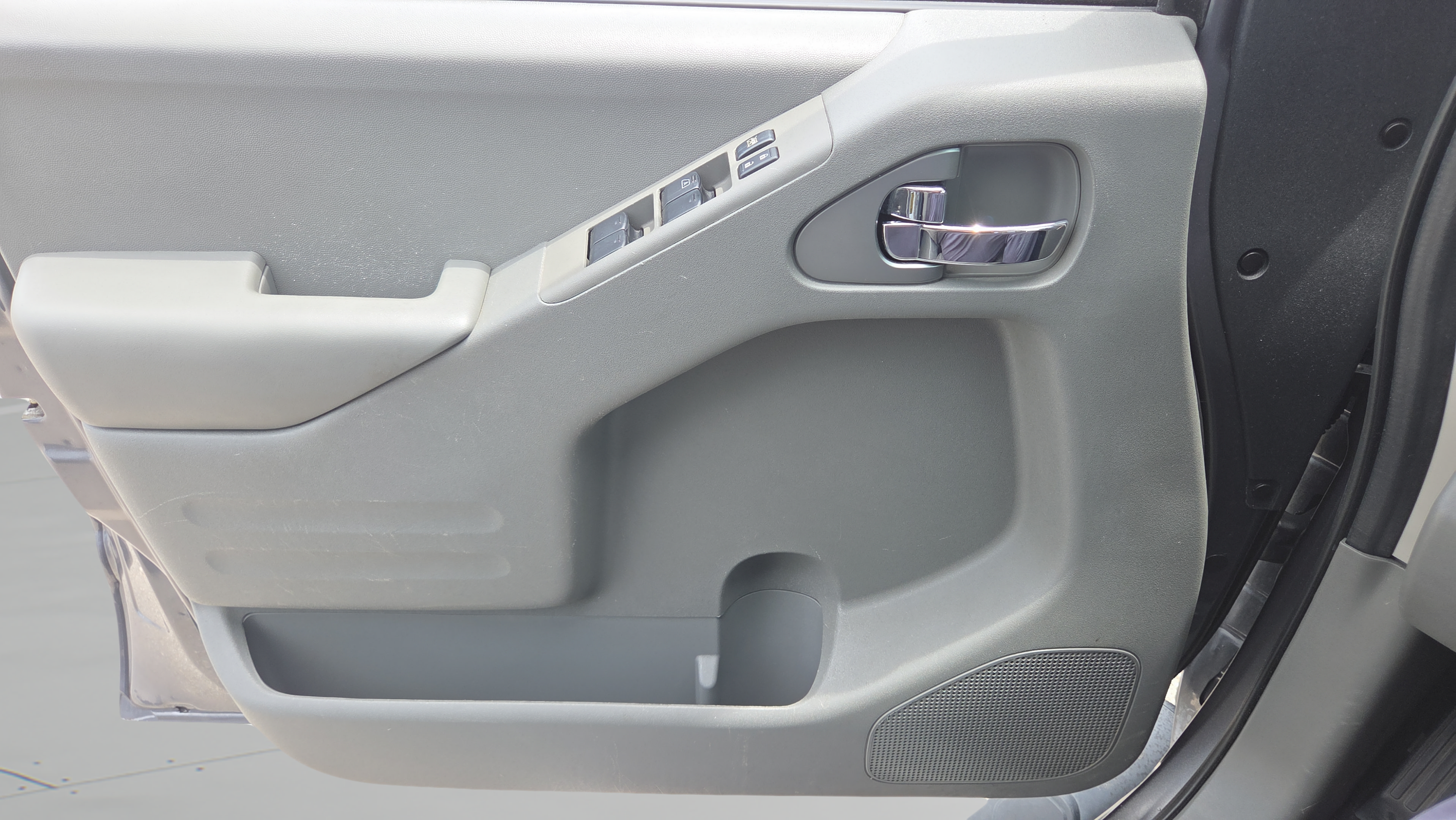 Used 2021 Nissan Frontier SV w/ Midnight Edition Floor Mats RWD image 34