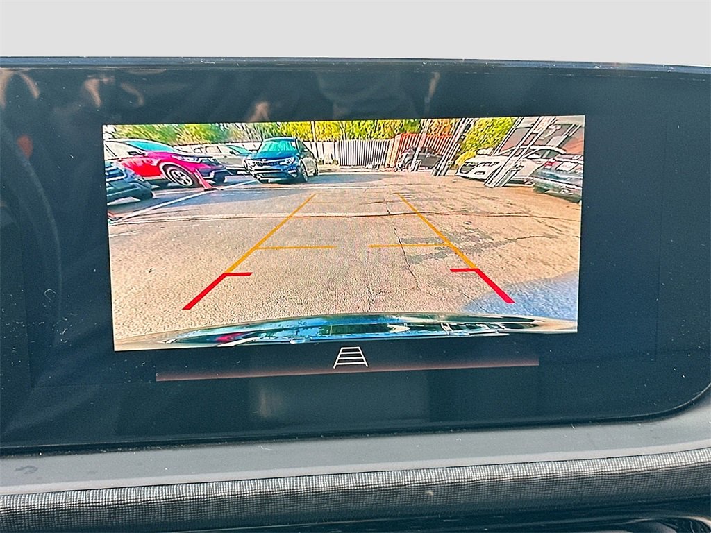 Used 2024 Buick Envista Sport Touring w/ Convenience I Package image 13