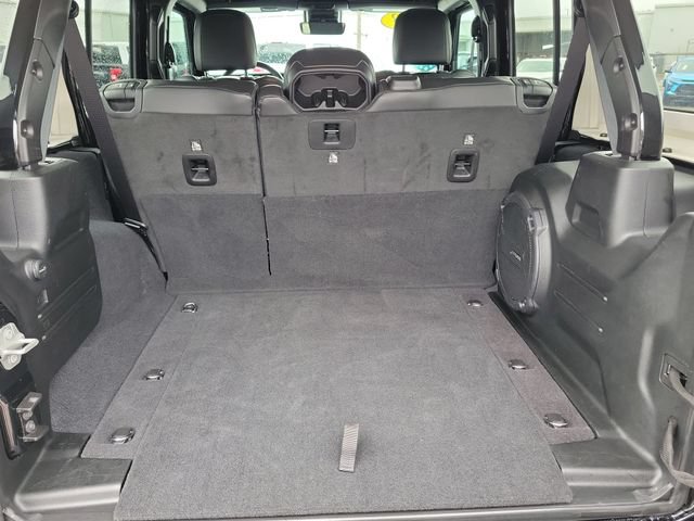 Used 2023 Jeep Wrangler Unlimited Rubicon 392 w/ Trailer Tow Package AWD/4WD image 11