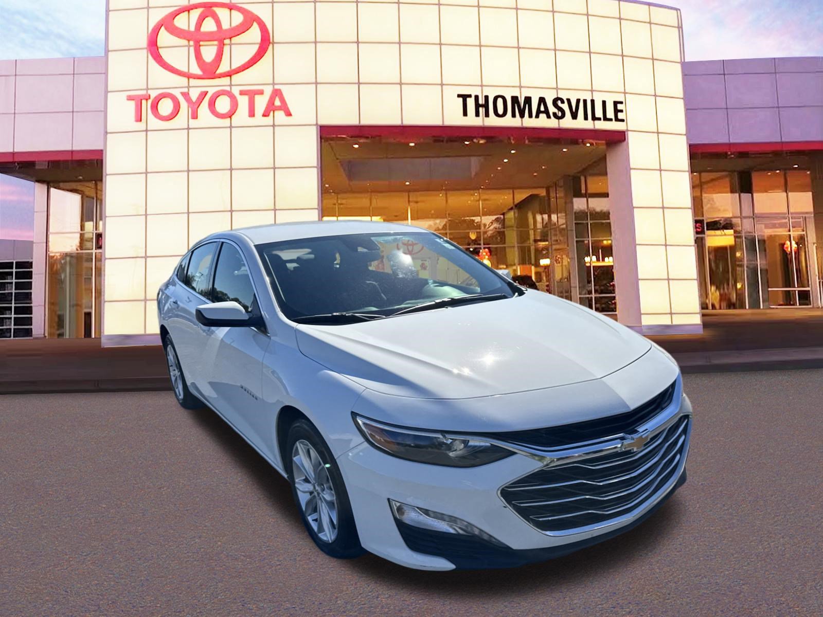 Used 2024 Chevrolet Malibu LT image 3