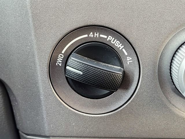 Used 2012 Toyota Tundra 4x4 Double Cab w/ Tow Pkg image 13