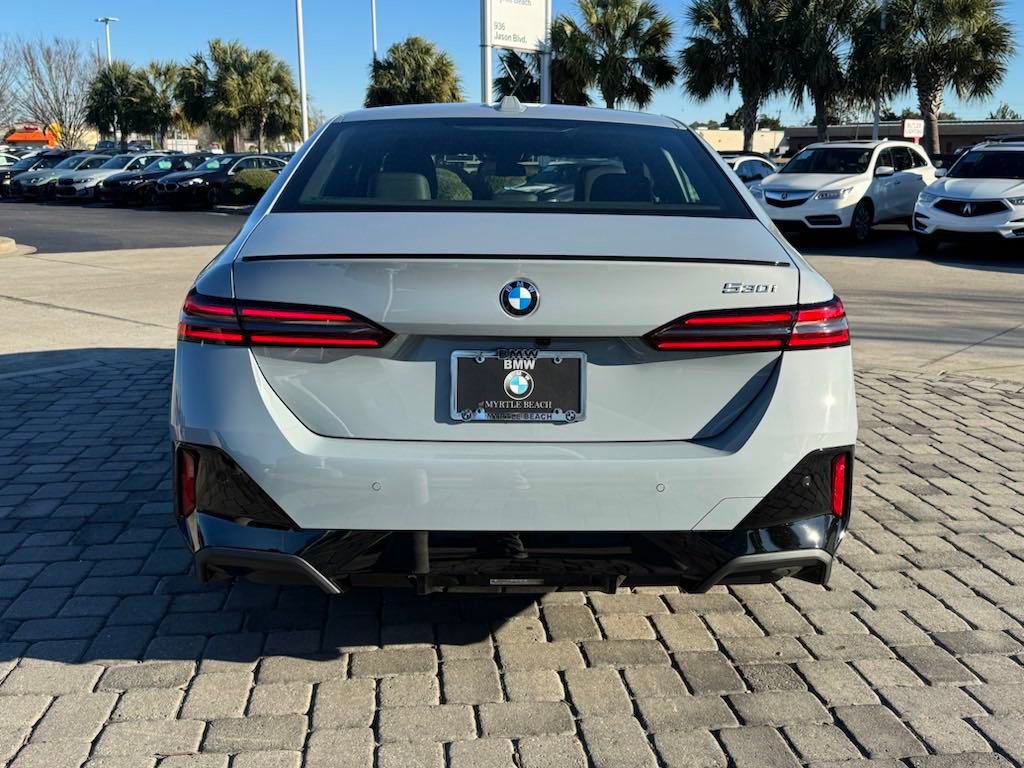 Used 2025 BMW 530i 530i w/ M Sport Package image 10