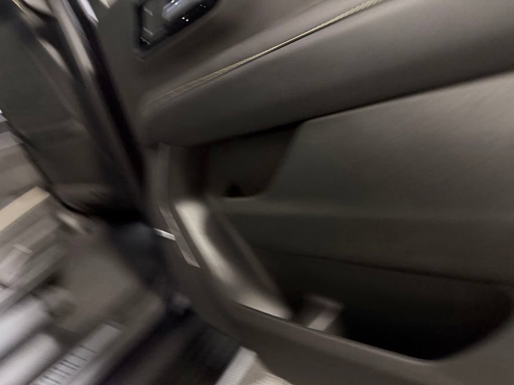 Used 2026 Chevrolet Suburban Premier AWD/4WD image 35