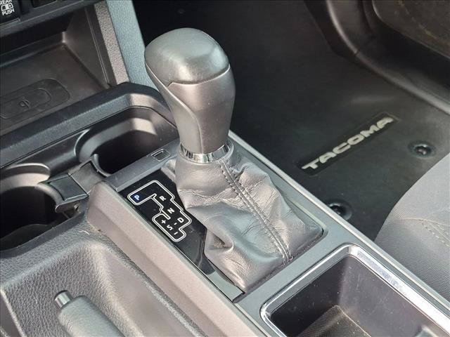 Used 2019 Toyota Tacoma TRD Off-Road w/ Technology Package RWD image 12
