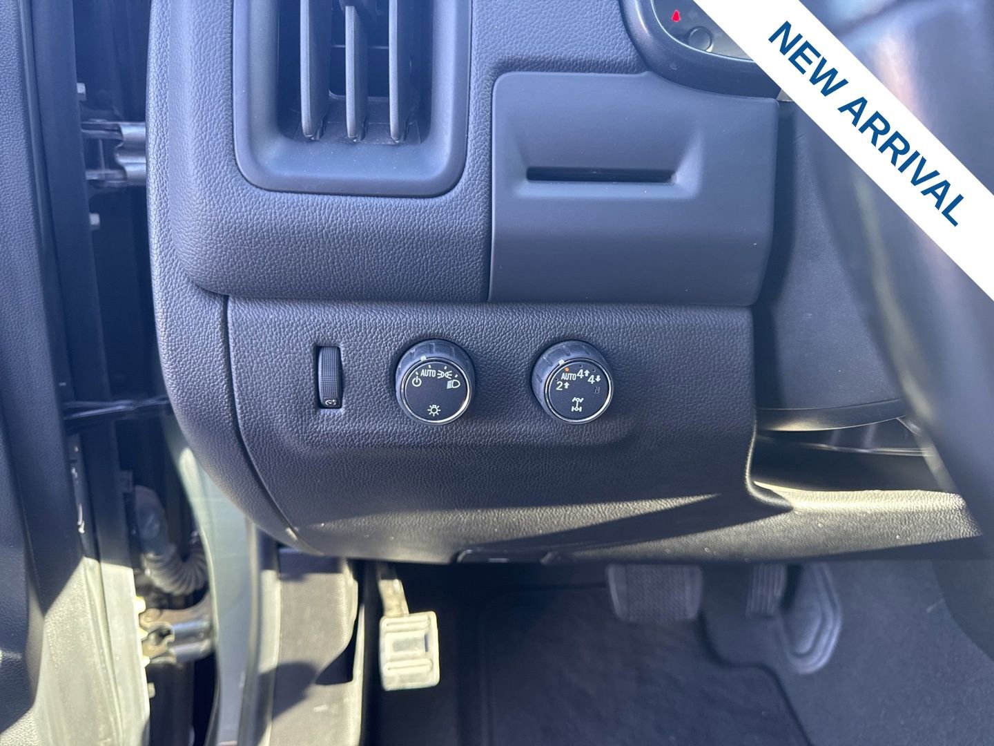 Used 2022 Chevrolet Colorado LT image 19