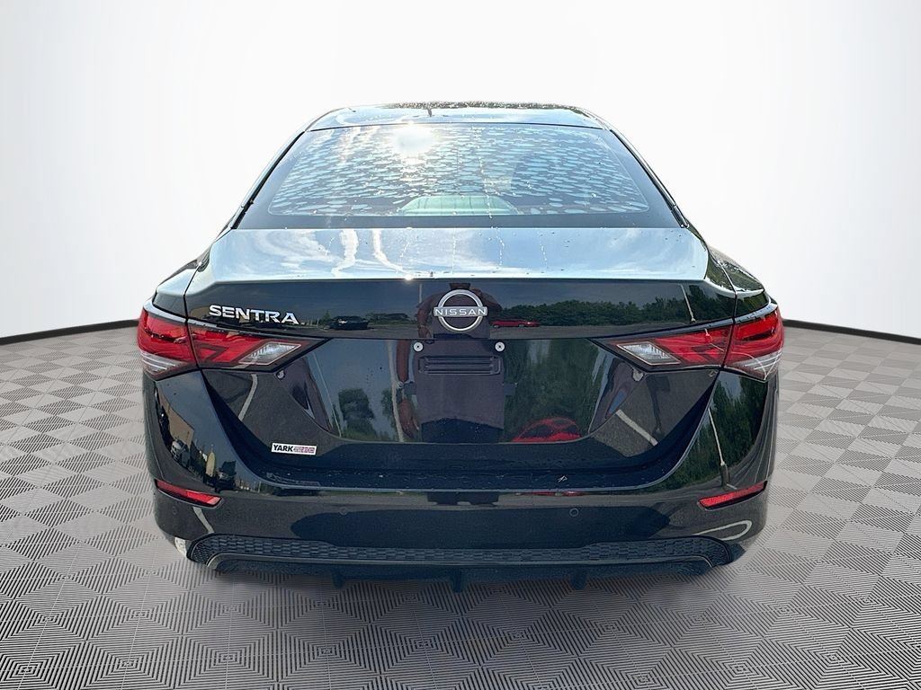 Used 2025 Nissan Sentra S FWD image 9