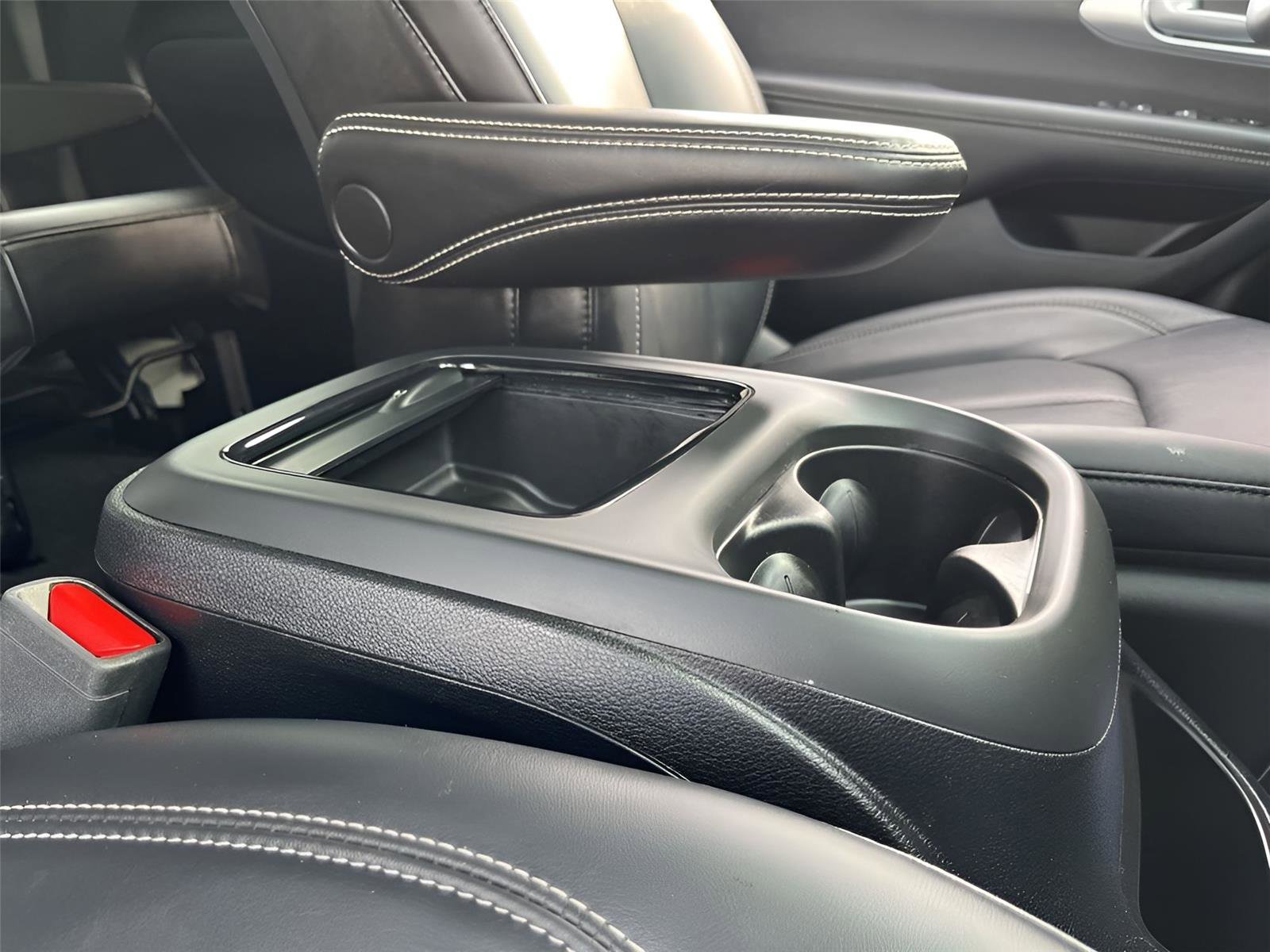 Used 2024 Chrysler Pacifica Touring-L w/ S Appearance Package image 33