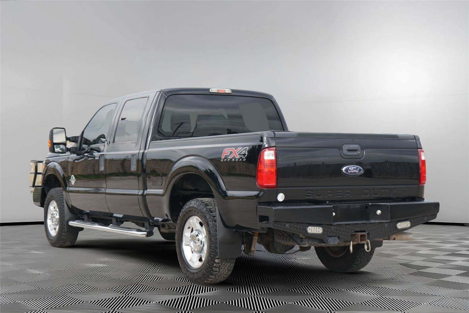 Used 2016 Ford F250 XLT w/ XLT Value Package AWD/4WD image 6