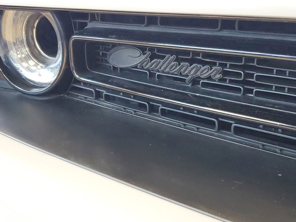 Used 2022 Dodge Challenger R/T w/ Plus Package image 32