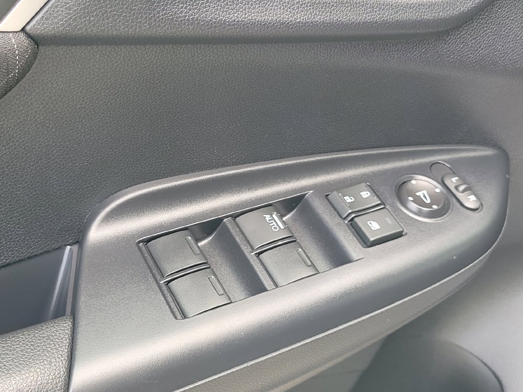 Used 2020 Honda Fit EX image 27