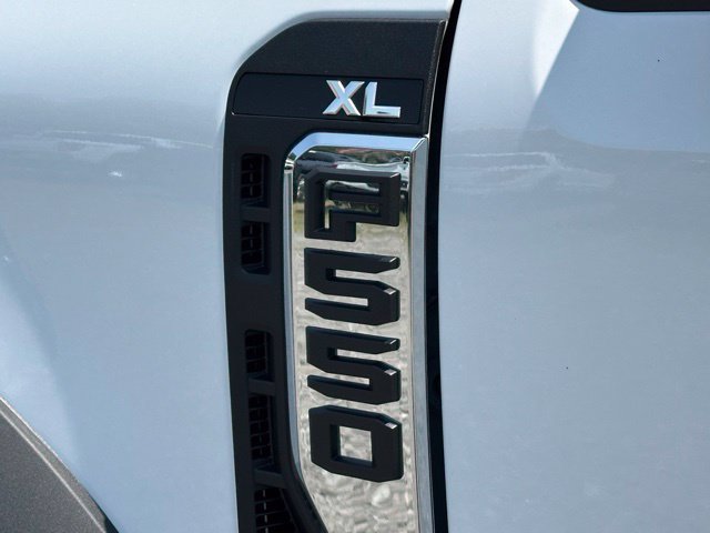 New 2026 Ford F550 4x4 Regular Cab Super Duty image 25