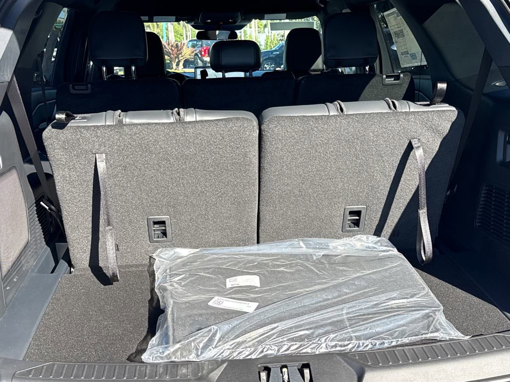 New 2026 Ford Explorer ST-Line image 21