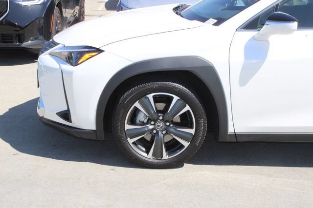 Certified 2025 Lexus UX 300h FWD image 3