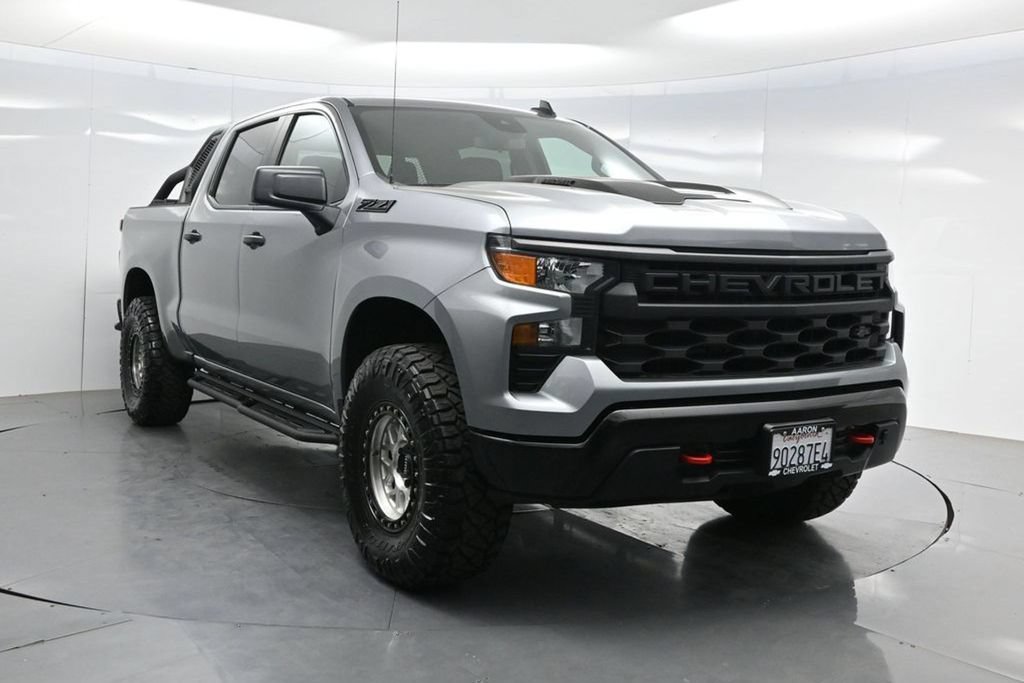 Used 2025 Chevrolet Silverado 1500 Custom Trail Boss w/ LPO, Dark Essentials Package AWD/4WD image 61