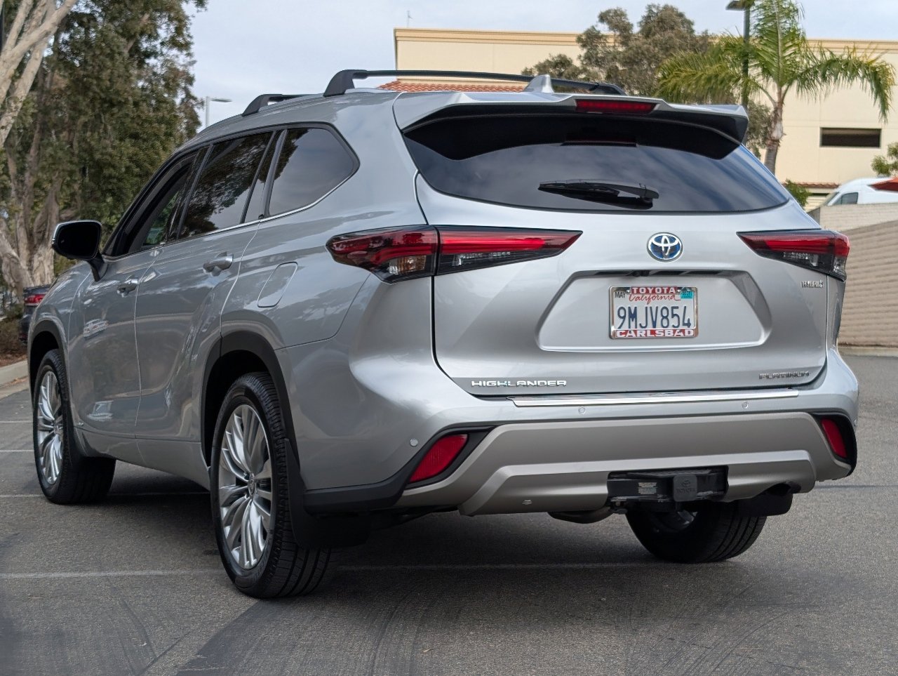 Used 2024 Toyota Highlander Platinum AWD/4WD image 13