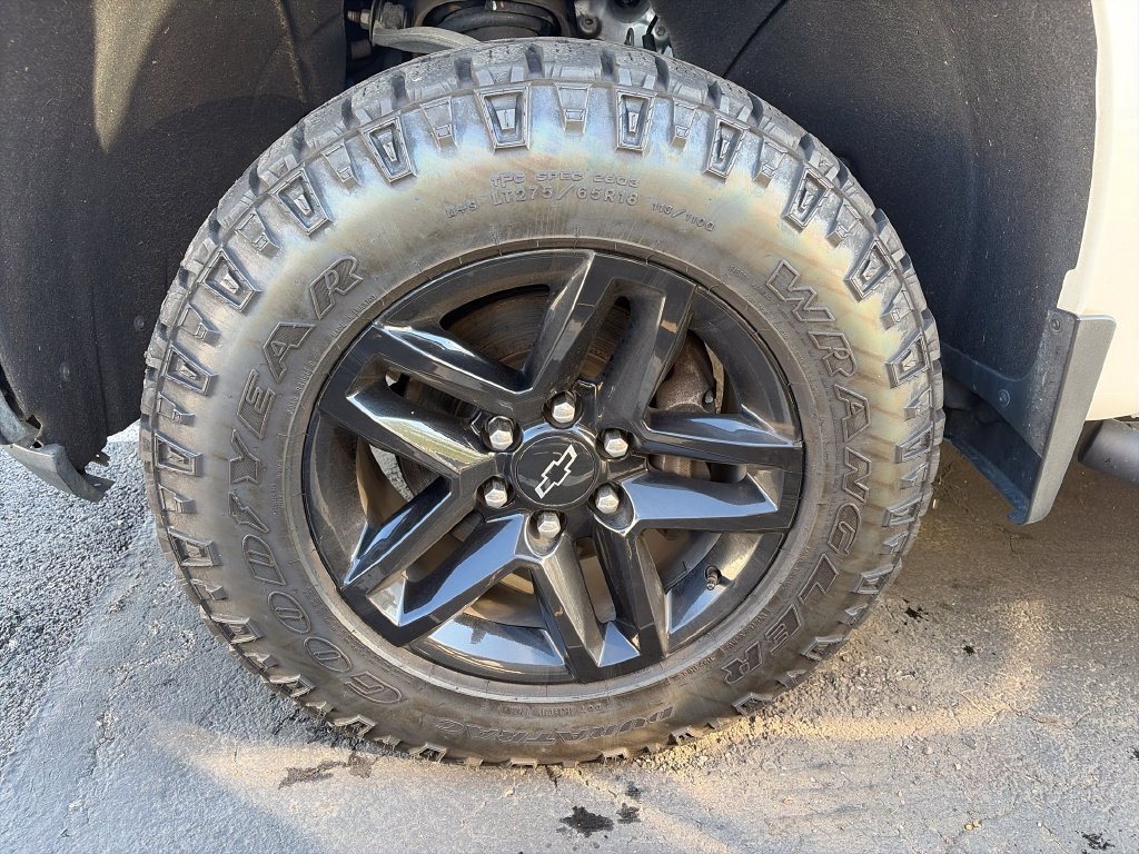 Used 2020 Chevrolet Silverado 1500 Custom Trail Boss w/ Custom Convenience Package AWD/4WD image 22