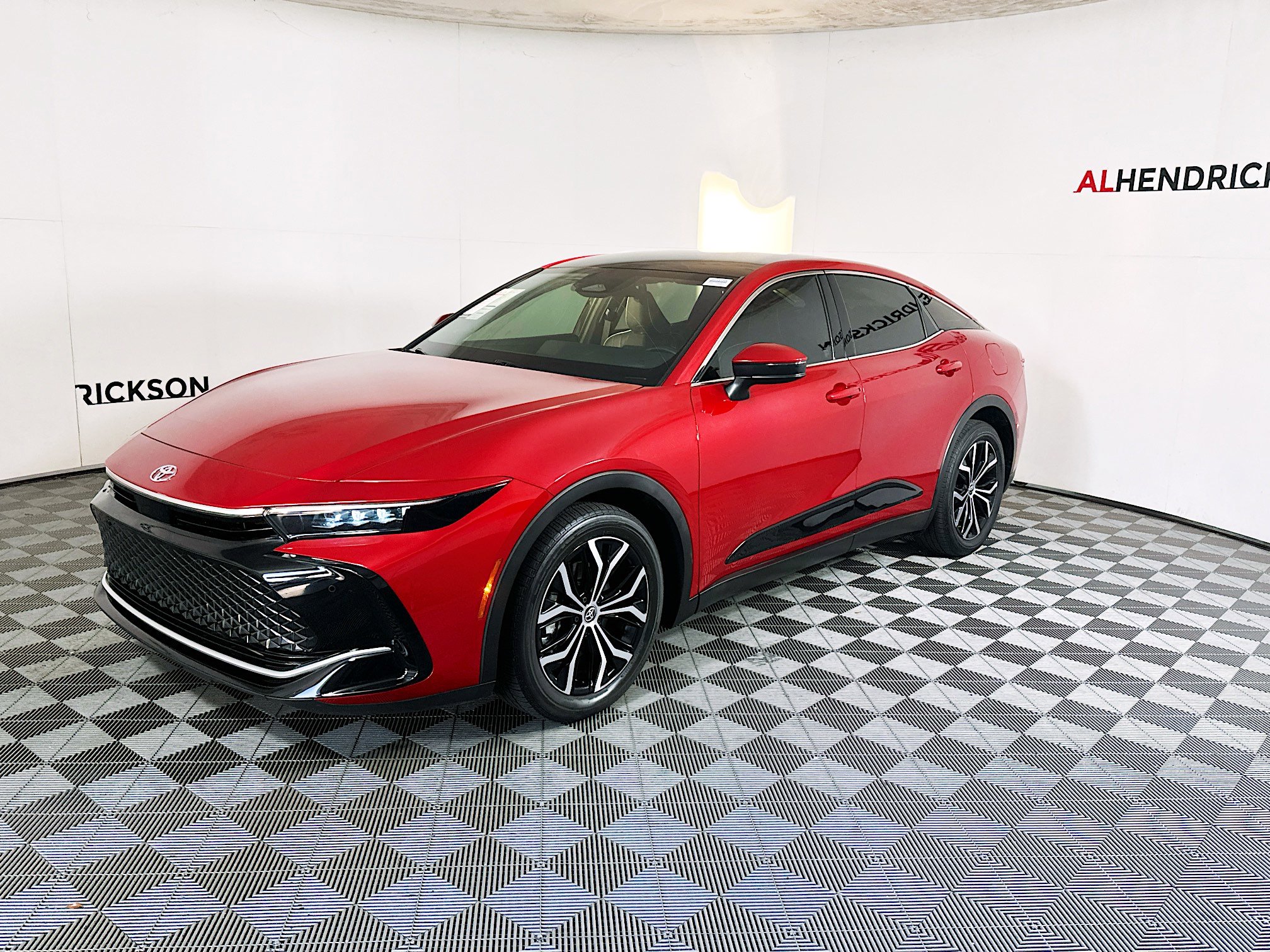 Used 2024 Toyota Crown Limited image 7