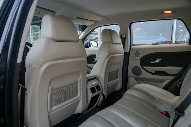 Used 2015 Land Rover Range Rover Evoque Pure image 33