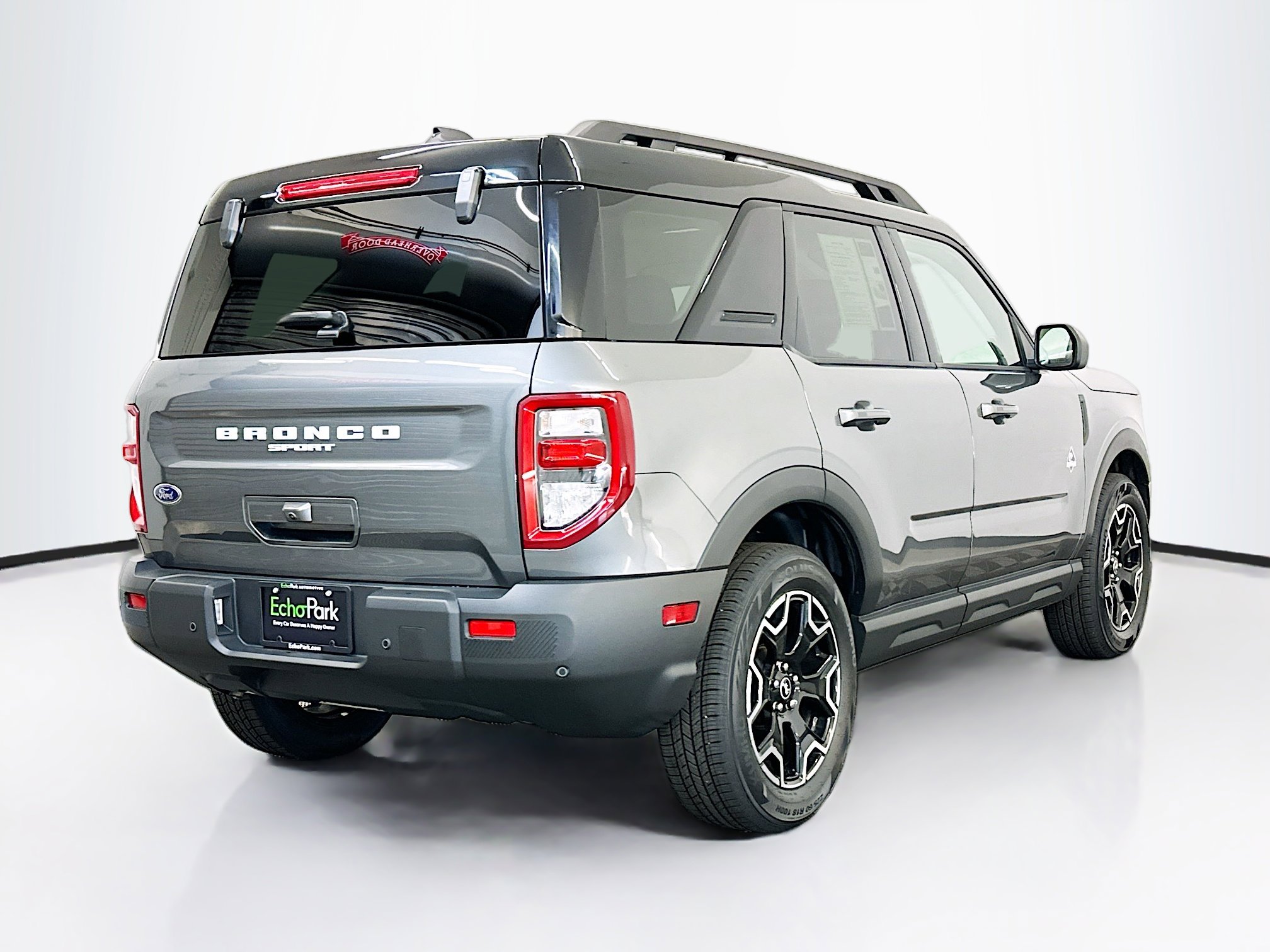 Used 2025 Ford Bronco Sport Outer Banks AWD/4WD image 9