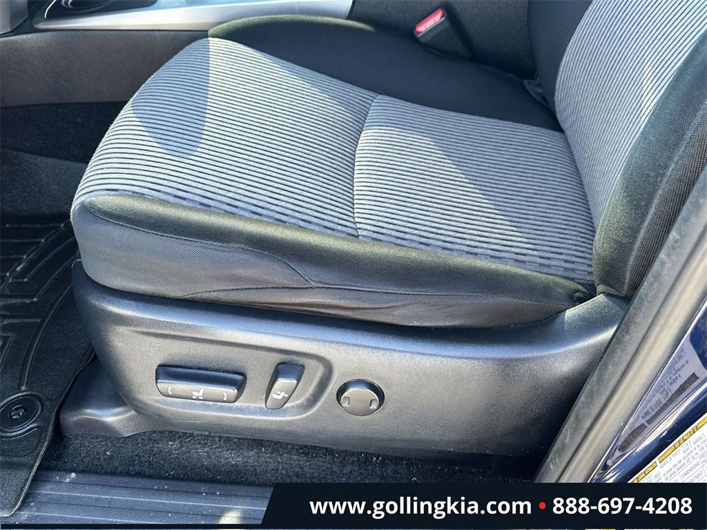 Used 2016 Toyota 4Runner SR5 image 18