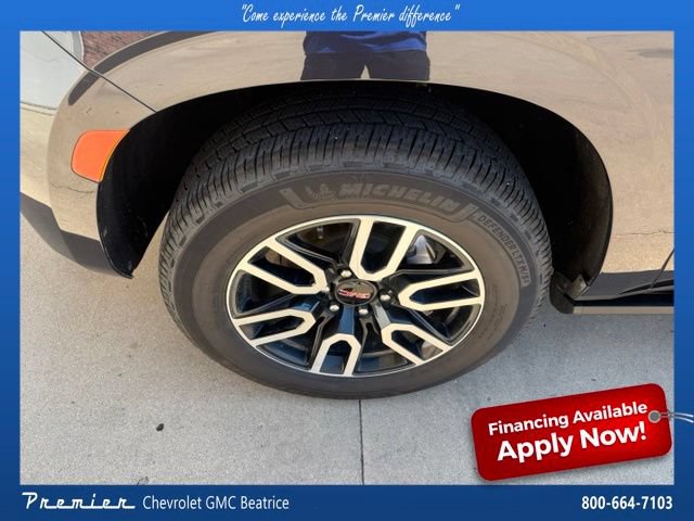 Used 2023 GMC Yukon AT4 w/ AT4 Premium Package AWD/4WD image 10