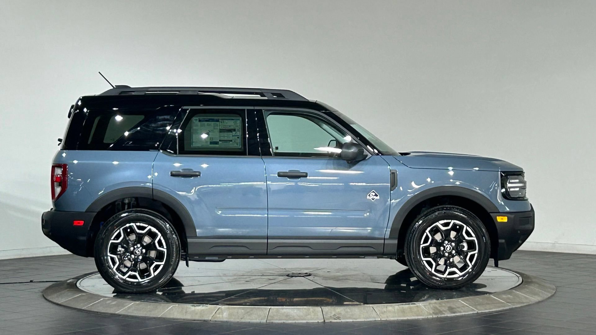 New 2026 Ford Bronco Sport Outer Banks w/ Outer Banks Tech Package+ AWD/4WD image 11