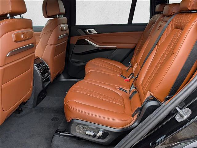 New 2026 BMW X7 M60i image 17