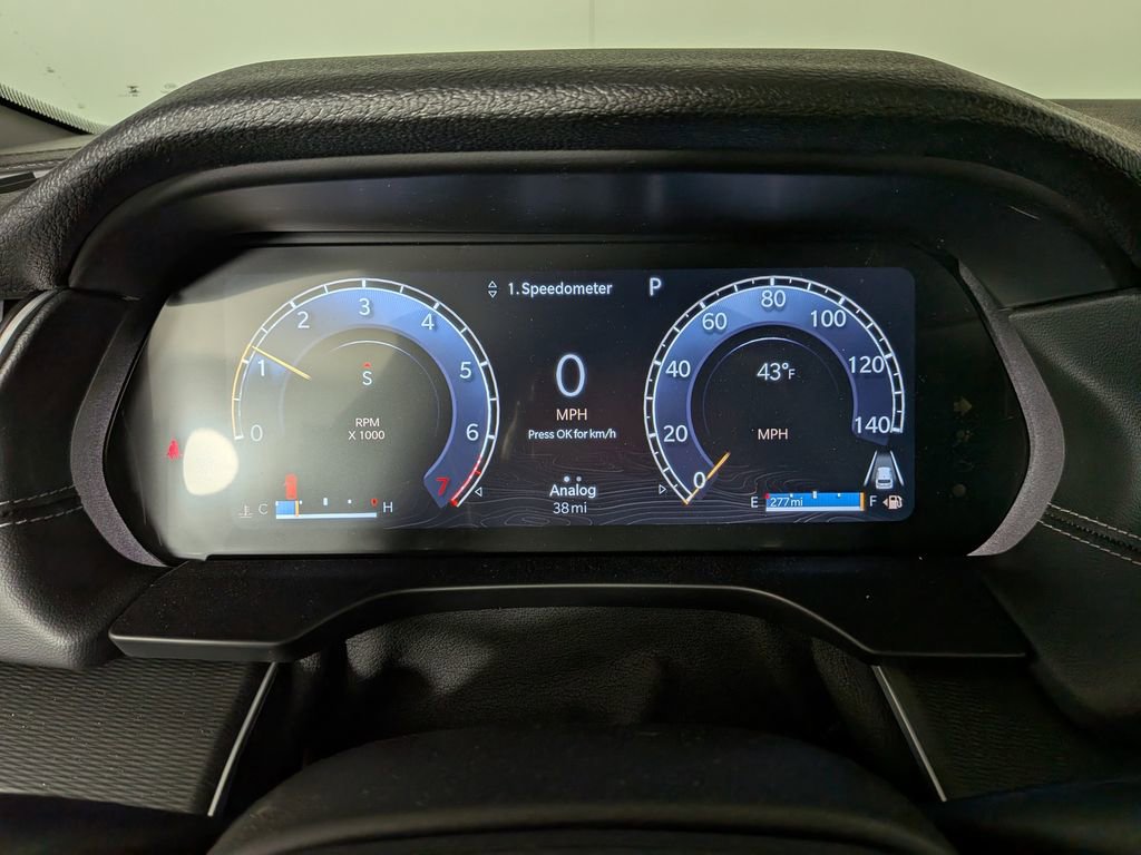 New 2025 Jeep Grand Cherokee Altitude image 25