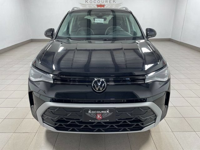 New 2026 Volkswagen Taos SE AWD/4WD image 2