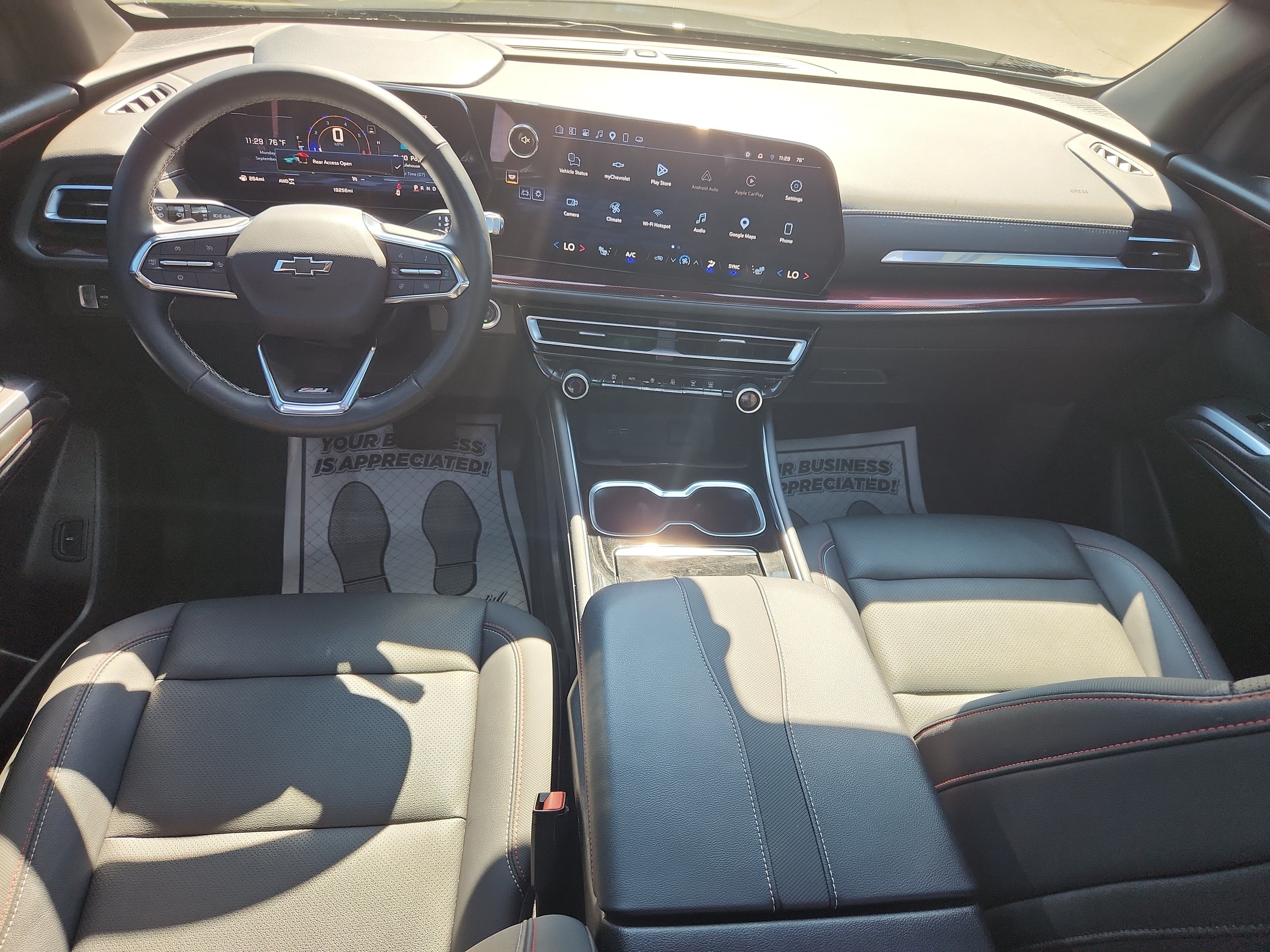 Used 2025 Chevrolet Traverse Z71 w/ Driver Confidence Package AWD/4WD image 39