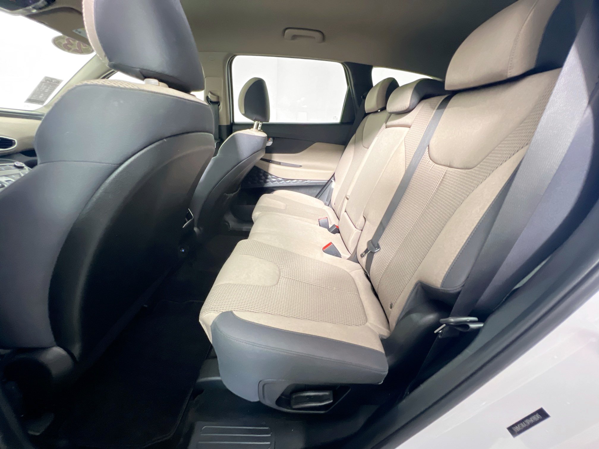 Used 2023 Hyundai Santa Fe SE FWD image 27
