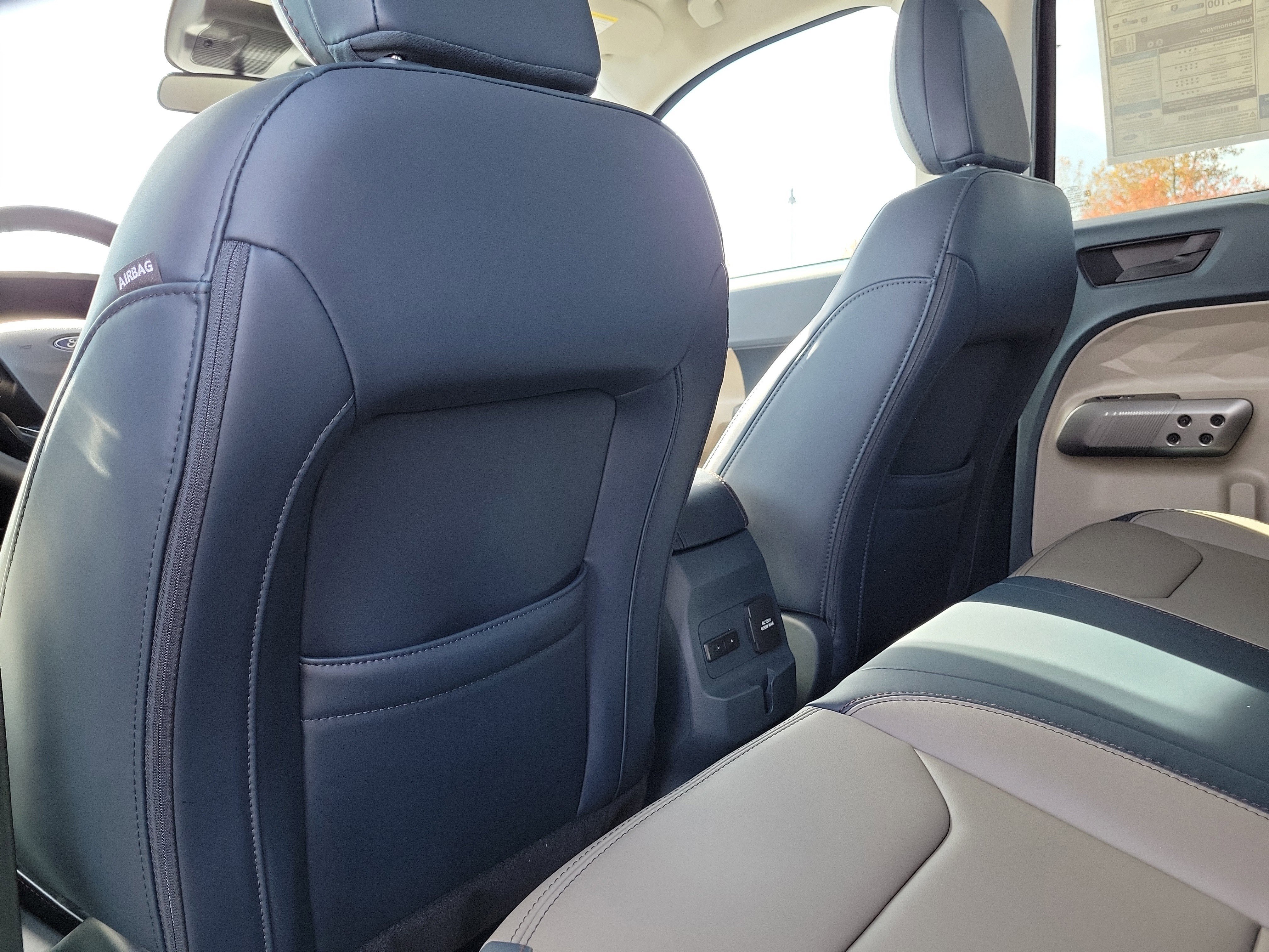 New 2025 Ford Maverick Lariat image 10