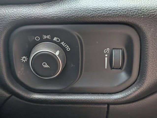 Used 2022 RAM 3500 Big Horn AWD/4WD image 20