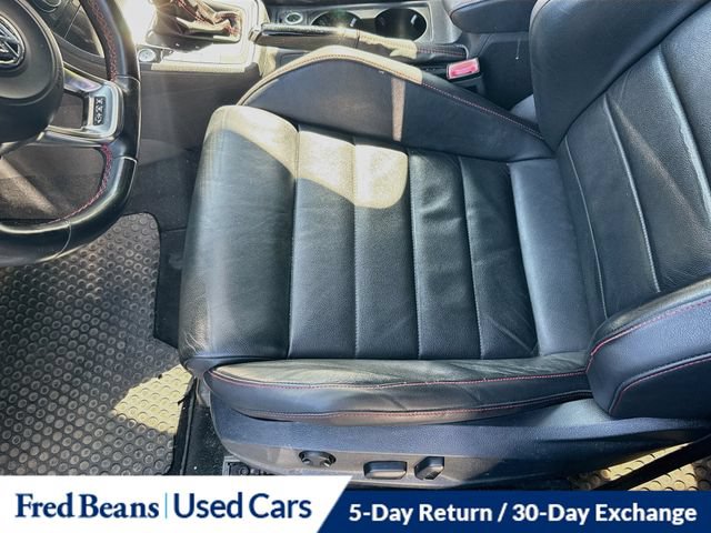 Used 2015 Volkswagen GTI SE FWD image 23