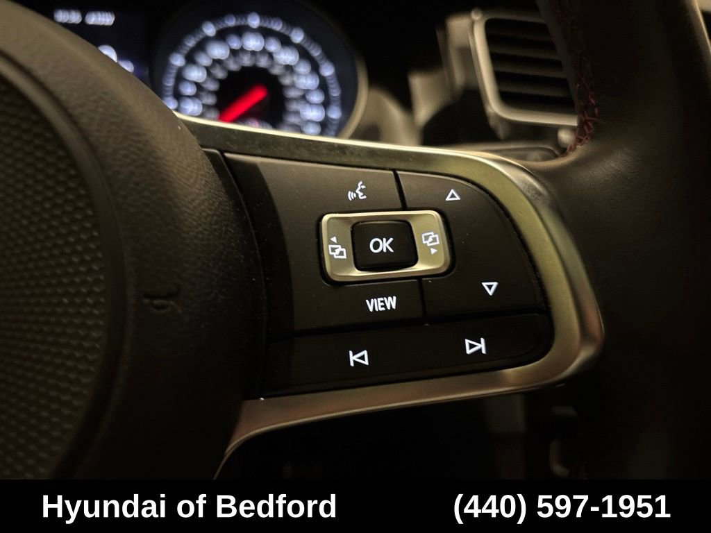 Used 2019 Volkswagen GTI SE FWD image 16