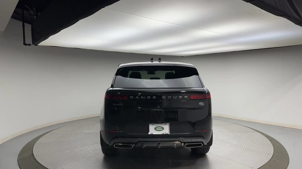 Used 2023 Land Rover Range Rover Sport SE AWD/4WD image 7