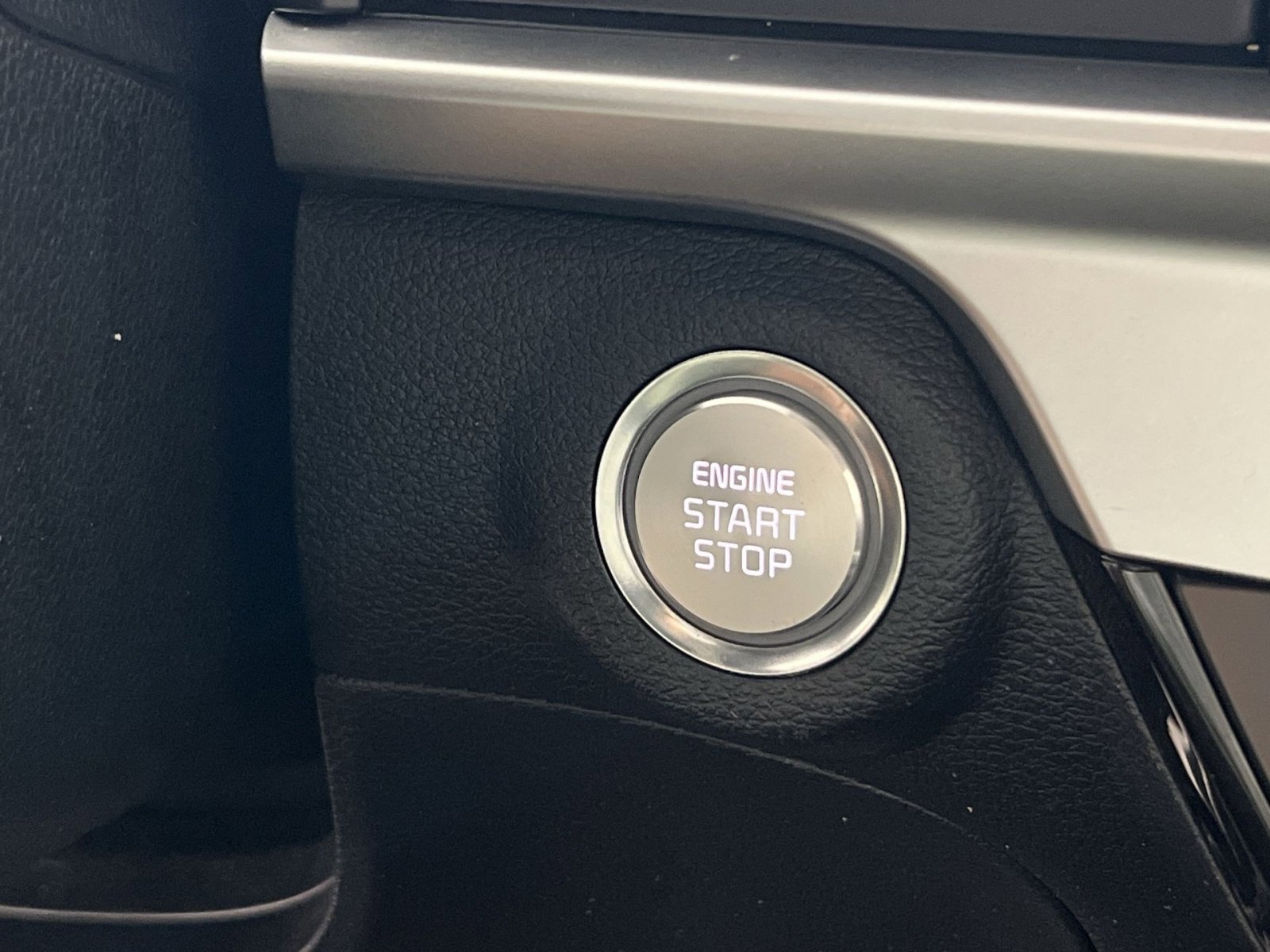 Used 2025 Kia Telluride S image 35