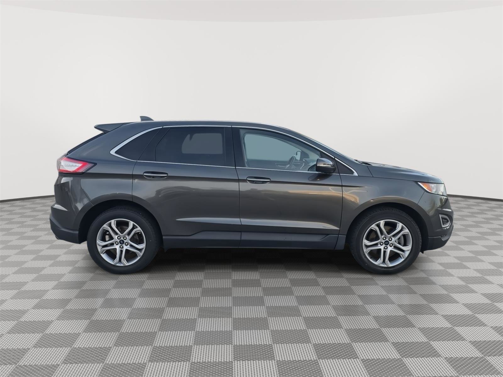 Used 2016 Ford Edge Titanium AWD/4WD image 14