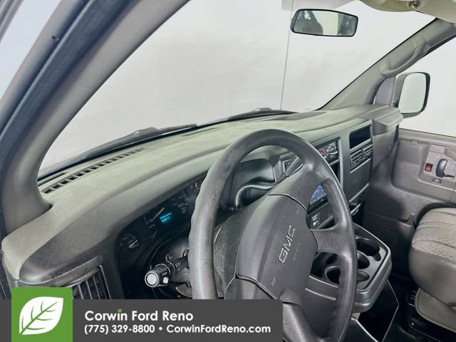 Used 2005 GMC Savana 2500 RWD image 9