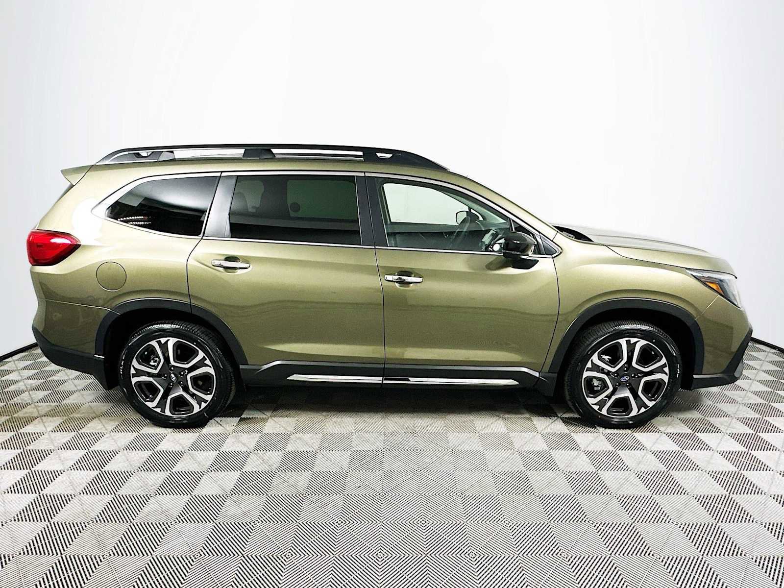 New 2026 Subaru Ascent Touring image 8