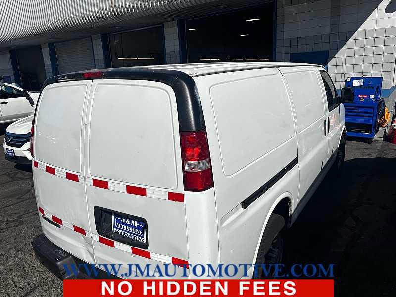 Used 2021 Chevrolet Express 2500 RWD image 3