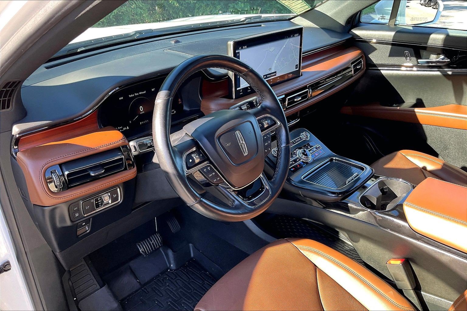 Used 2022 Lincoln Nautilus Reserve AWD/4WD image 14