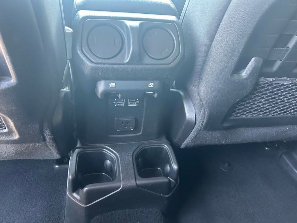 Used 2022 Jeep Wrangler Unlimited Rubicon AWD/4WD image 46