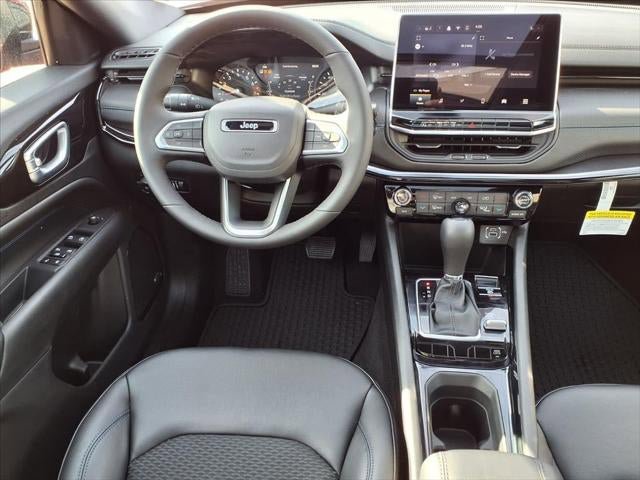 New 2026 Jeep Compass Latitude w/ Sun and Sound Group image 33