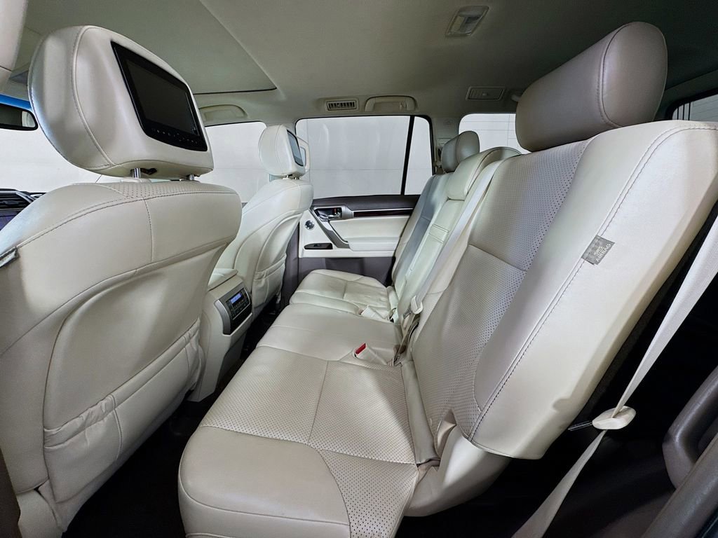 Used 2014 Lexus GX 460 Luxury image 30